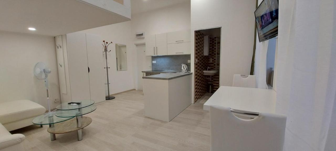 Apartment Krale Jiriho Karlsbad Buitenkant foto